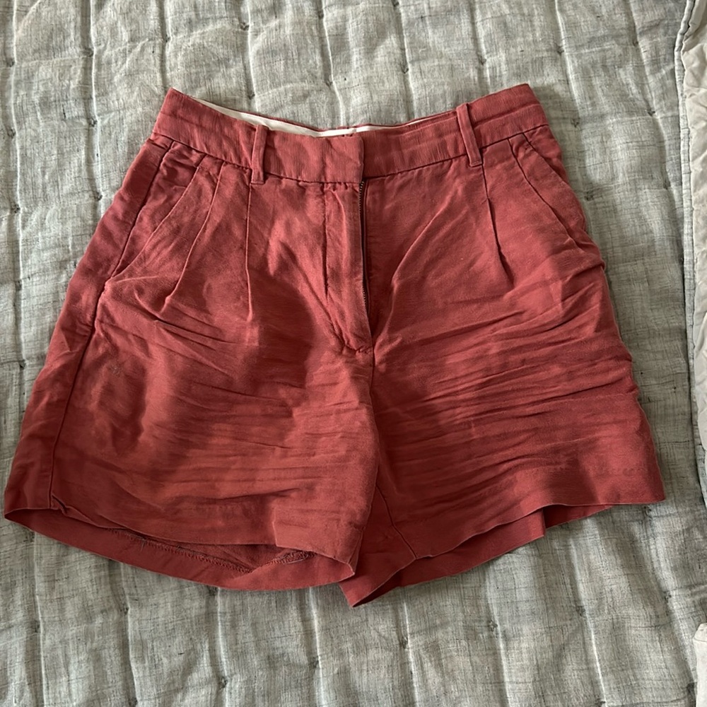 Aritzia Wilfred linen effortless shorts